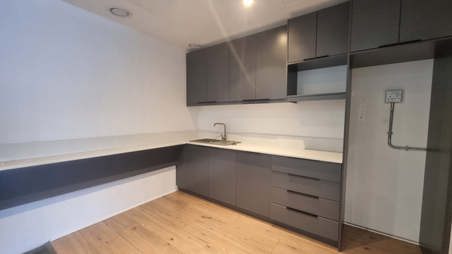 To Let Commercial Property for Rent in Sea Point Western Cape